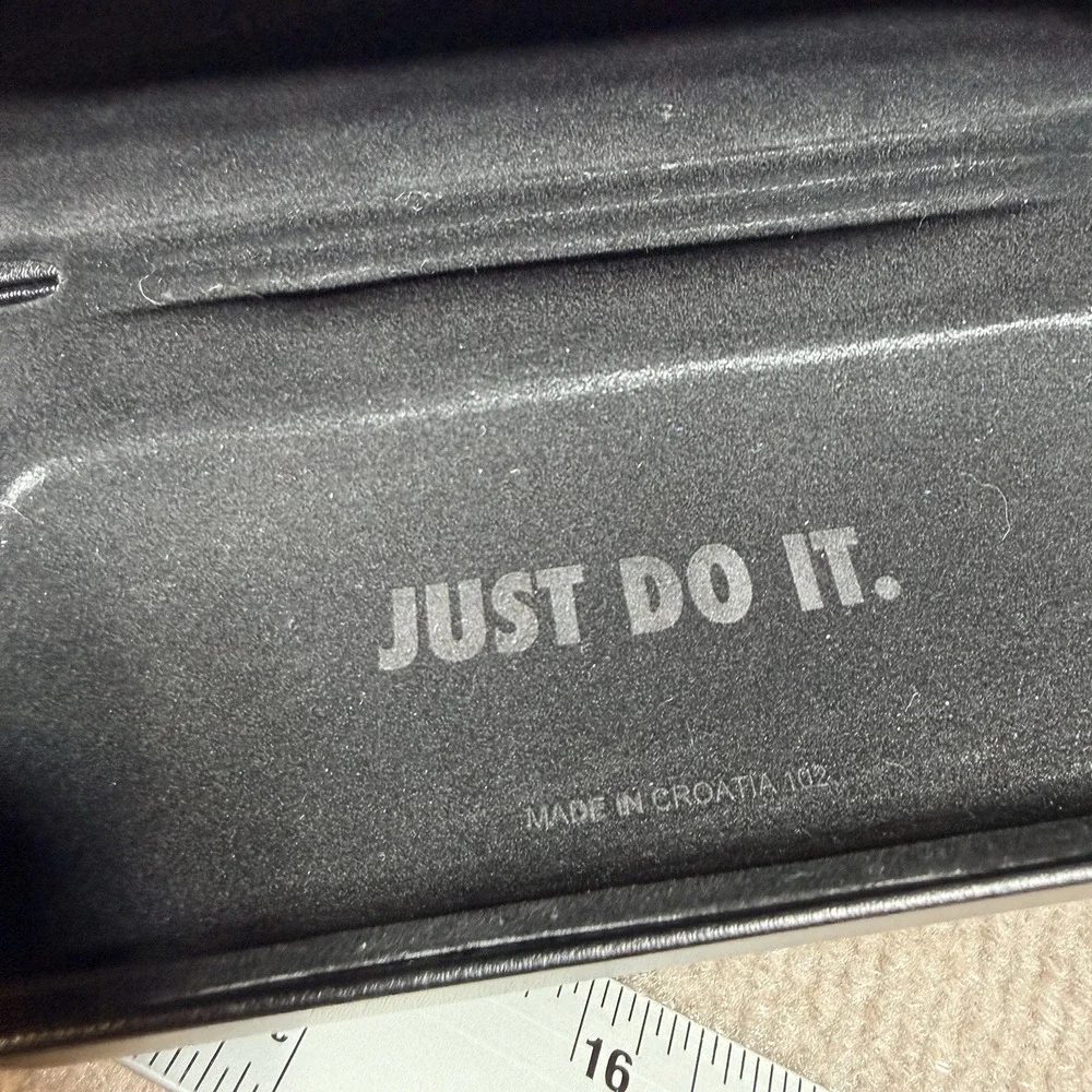 Authentic Nike Vision Hard Clamshell Eyeglasses Case Black 